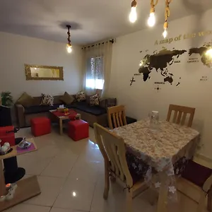 Beautiful Ground-floor With Portable Air Conditioning, Parking, And Free Wi-fi Marokko