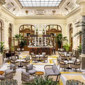 Nh Collection Carlo Iv Hotel